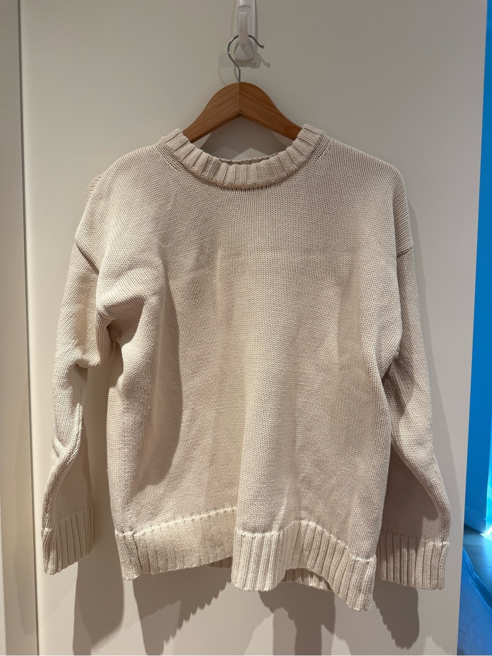 GAP Cream Crew Neck Sweater - Women's